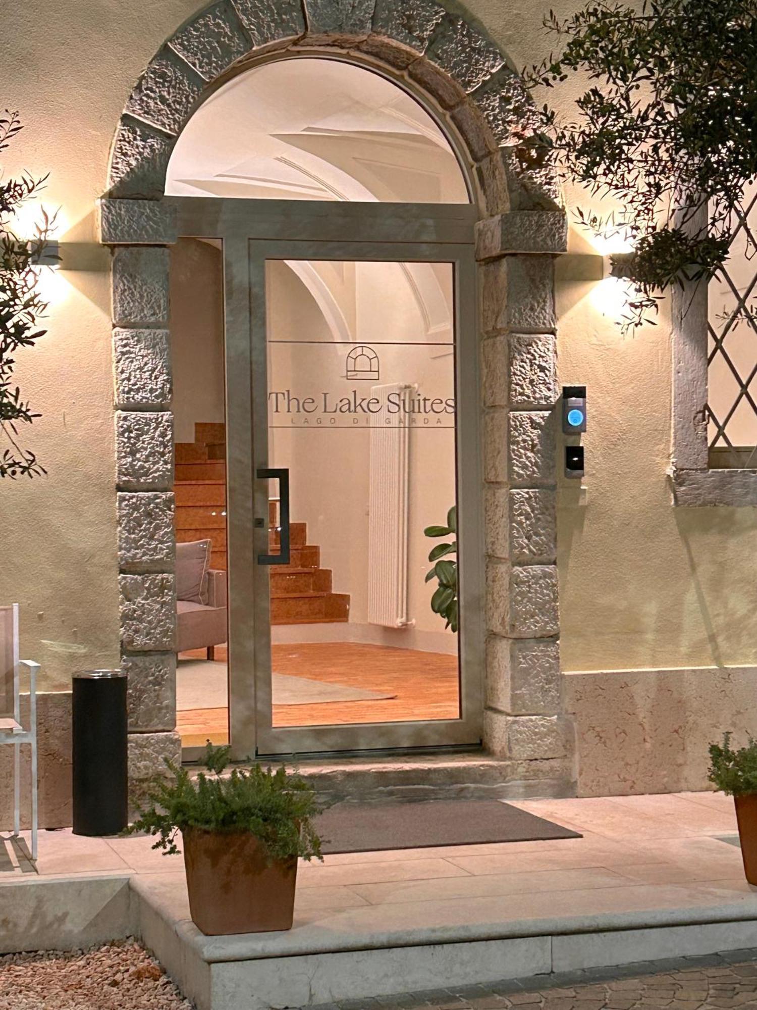 The Lake Suites Com - Luxury Stay In 拉齐塞 外观 照片