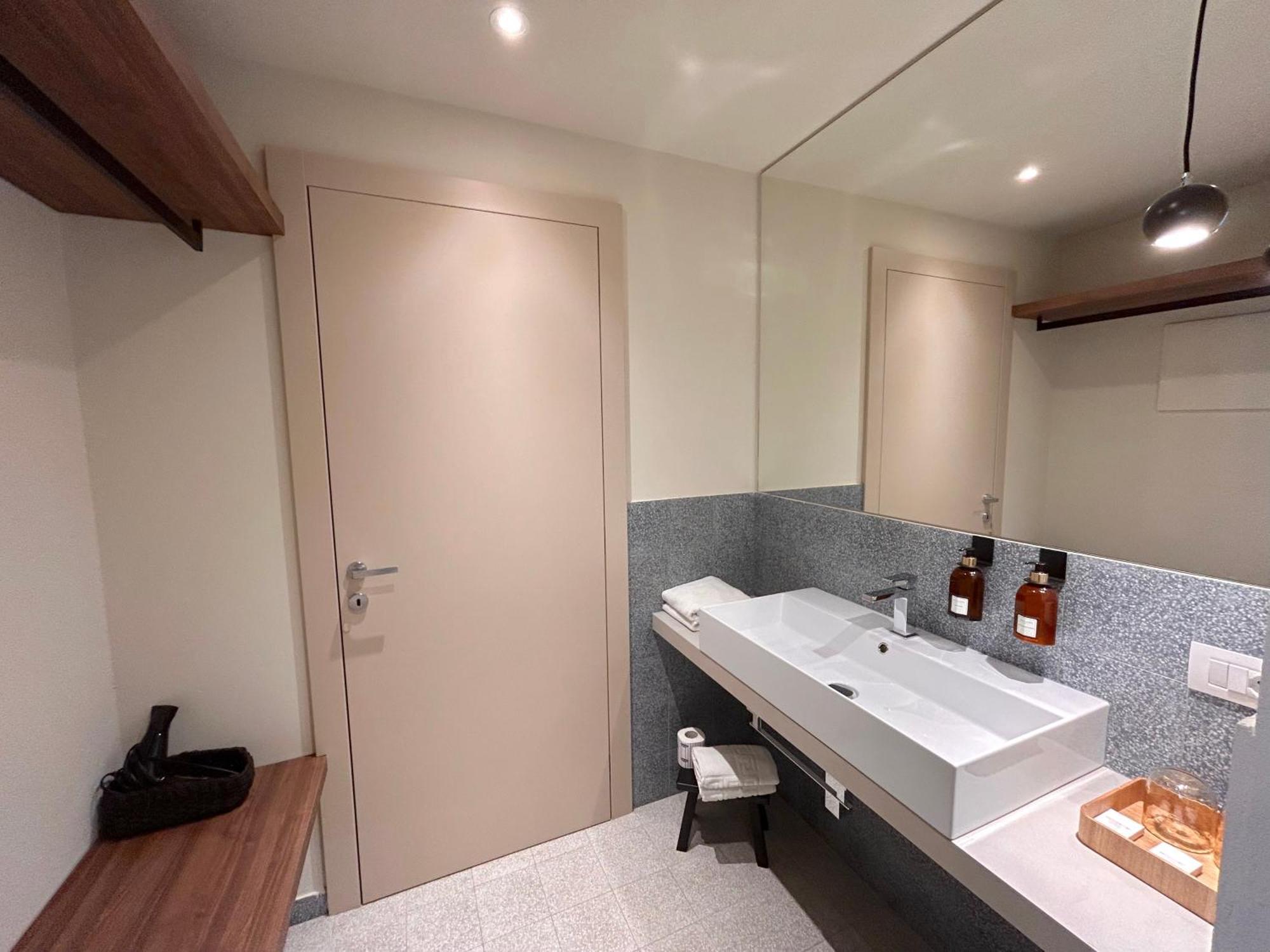 The Lake Suites Com - Luxury Stay In 拉齐塞 外观 照片