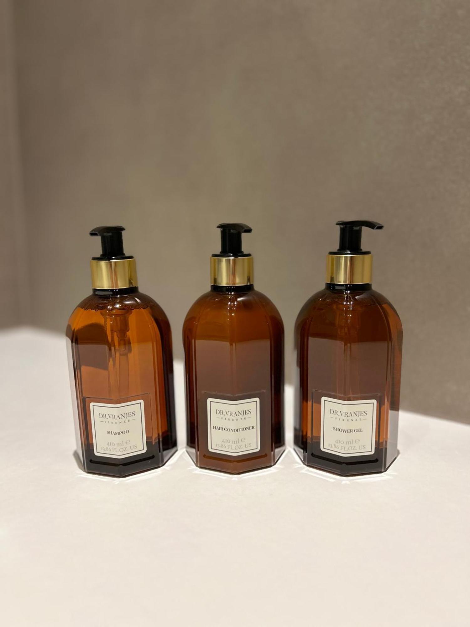 The Lake Suites Com - Luxury Stay In 拉齐塞 外观 照片