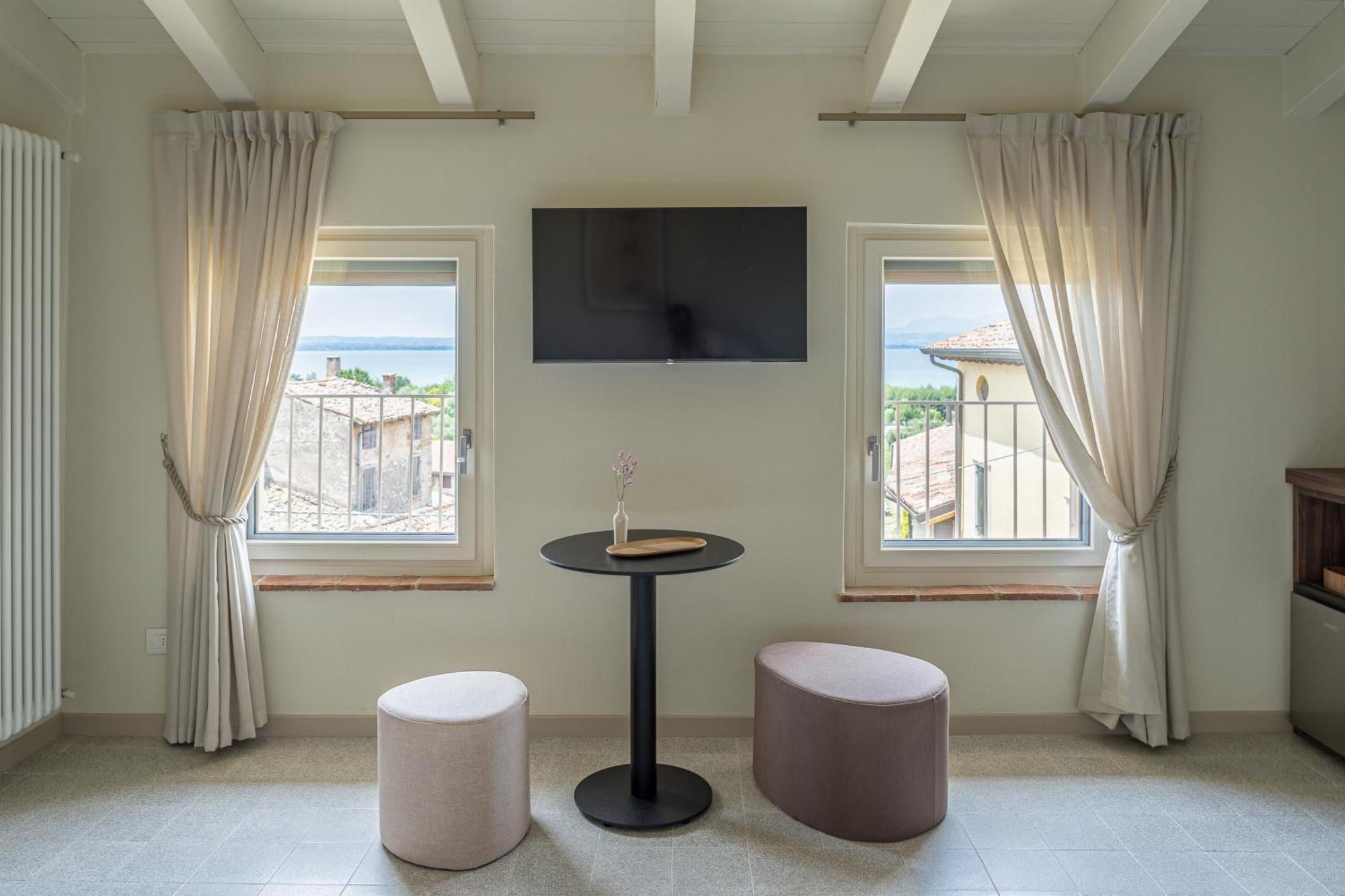 The Lake Suites Com - Luxury Stay In 拉齐塞 外观 照片