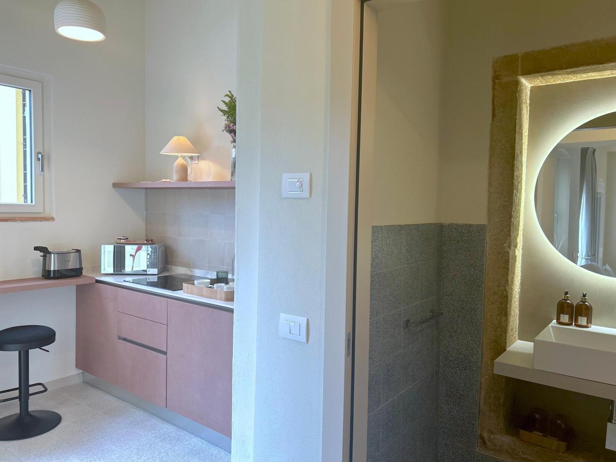 The Lake Suites Com - Luxury Stay In 拉齐塞 外观 照片
