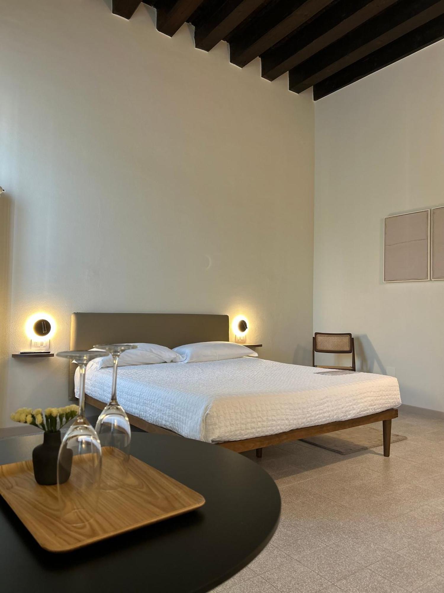 The Lake Suites Com - Luxury Stay In 拉齐塞 外观 照片